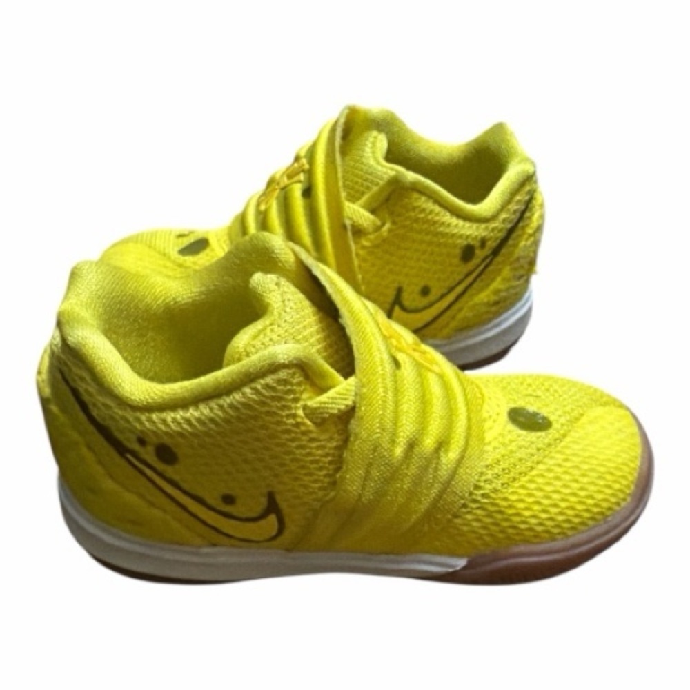 Spongebob SquarePants x NIKE Kyrie 5 GS Sneakers CN4490-700, size 5C